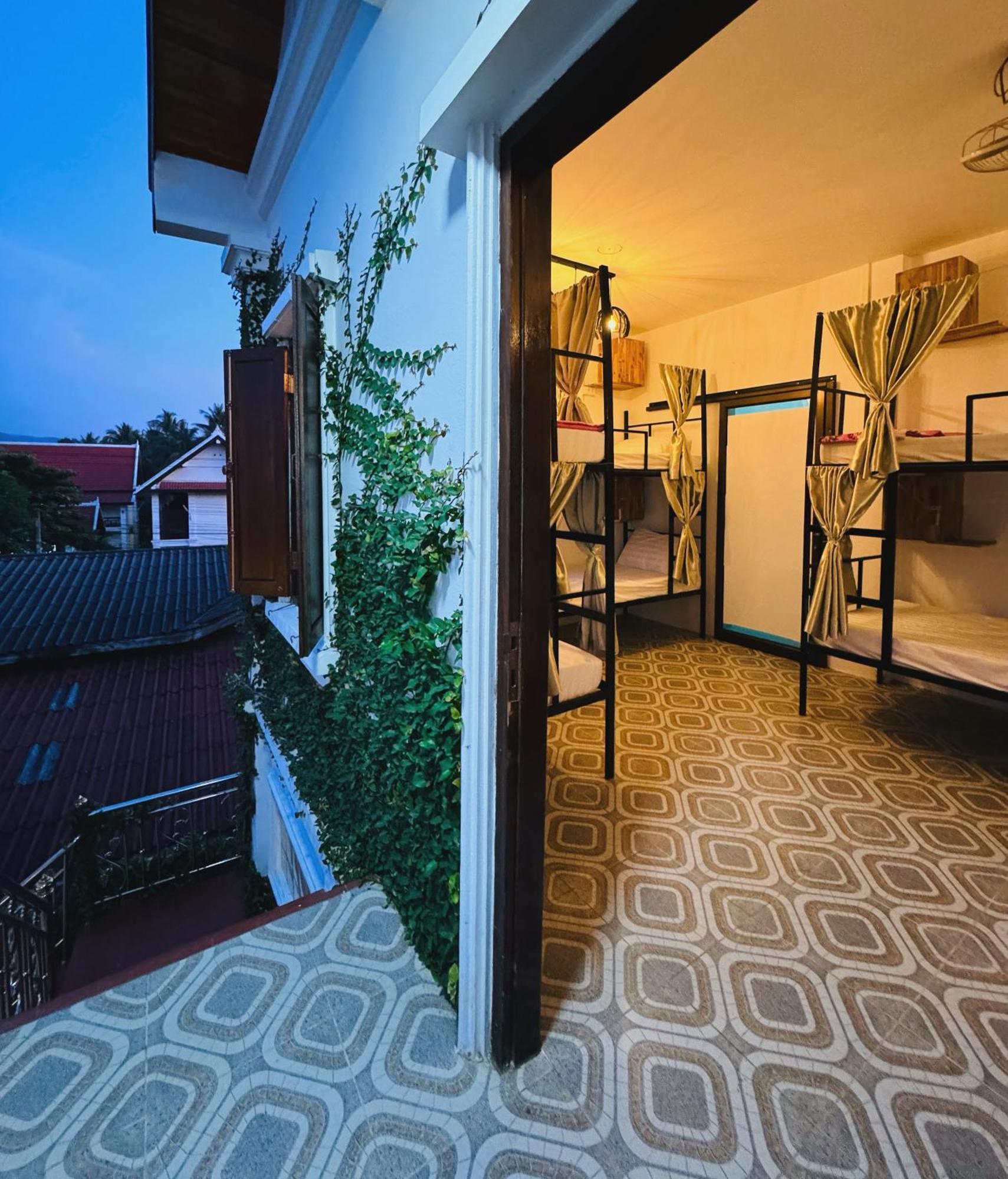 Sabai Sabai Luang Prabang Hostel Exterior photo